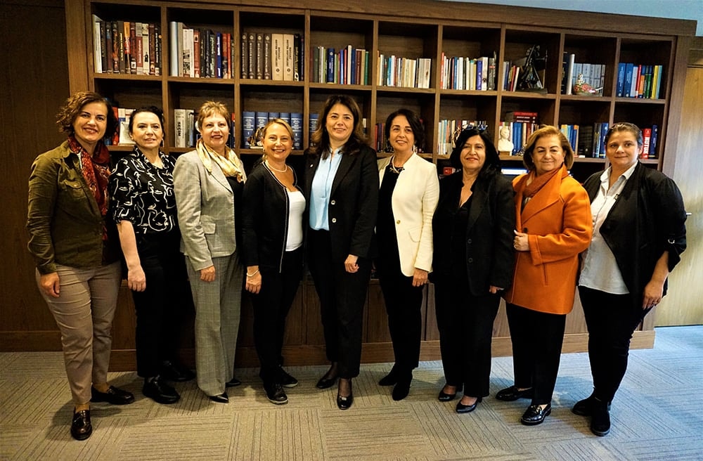 Silivri Dayanışma Platformu’ndan Başkanımız Av. Filiz Saraç’a Tebrik Ziyareti - 2