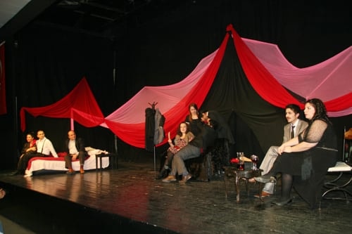 Çehov’Dan Kısa Oyunlar 2

 - 10