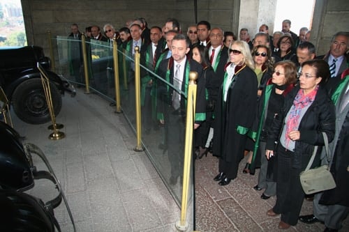 İstanbul Barosu Heyeti Ata’Nın Huzurunda - 10