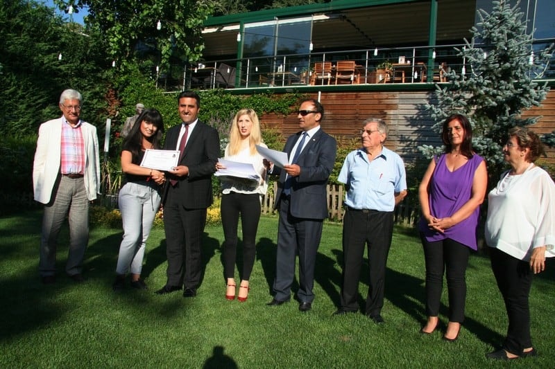 37. Dönem Hukuk İngilizcesi Ve Terminoloji Derslerine Katılanlara Törenle Belgeleri Verildi - 3