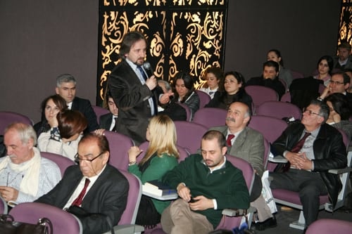 Avukata Yönelik Baskı Vatandaşa Yapılmış Sayılır

 - 52