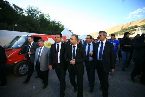 İstanbul Barosu Başkan Ve Yönetim Kurulu Üyeleri, Acıyı Paylaşmak, İncelemelerde Bulunmak İçin Soma’Daydı

 - 26