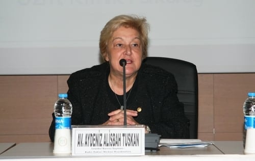 Sağlık Çalışanlarının Kadına Yönelik Şiddetin Önlenmesinde

Hukuki Ve Cezai Sorumluluğu 
