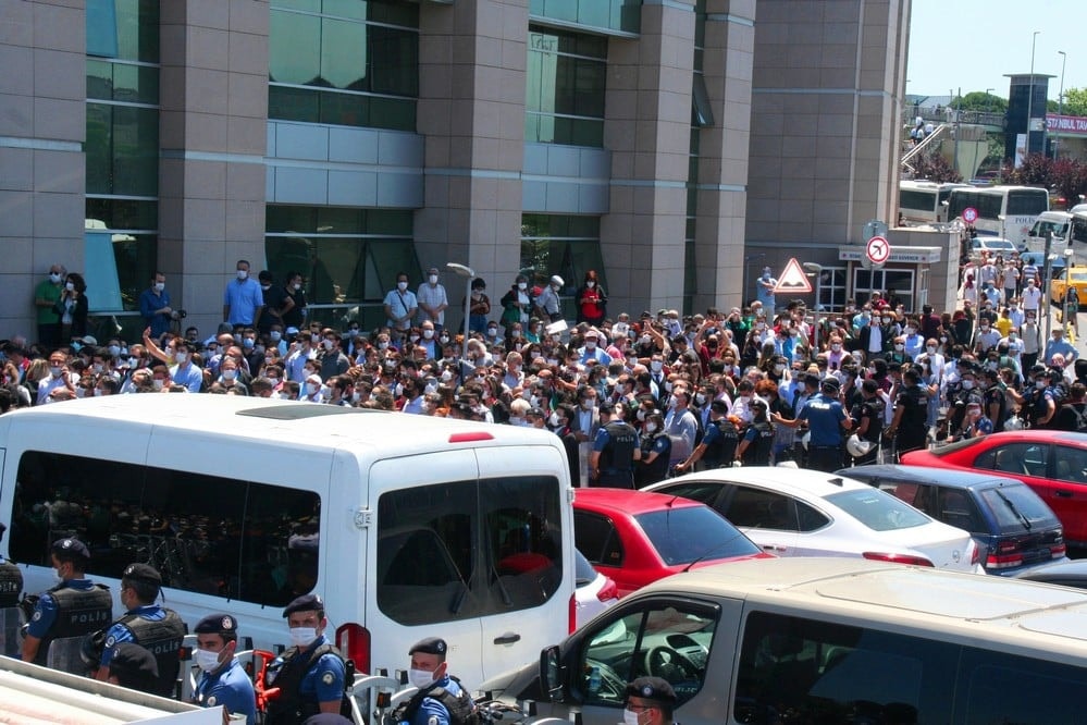 Yasa Yapma Gücünü Silah Olarak Kullananları Uyarıyoruz - 29