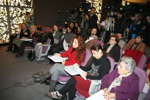 Kadın Kuruluşları: “Anayasa Değişikliği 
Girişimi Durdurulmalıdır”
 - 1