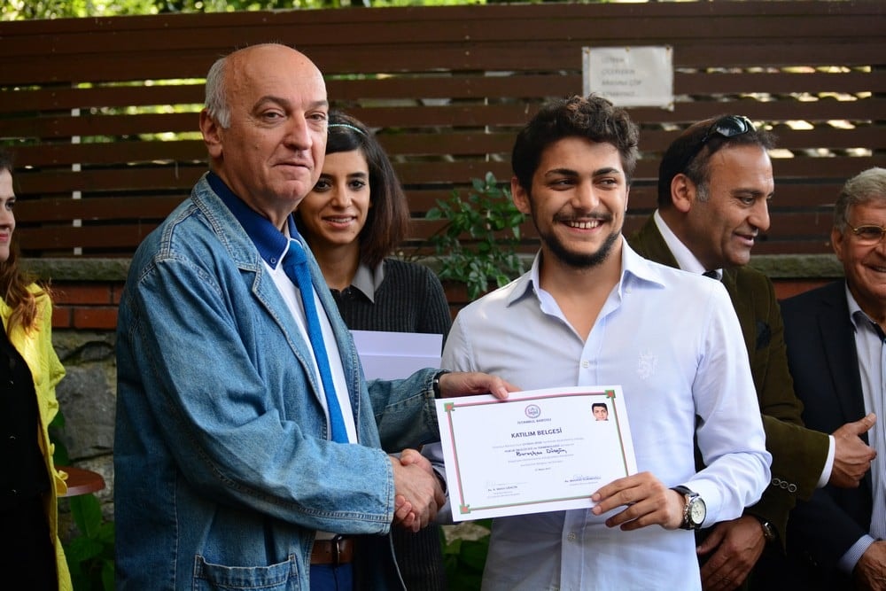 36. Dönem Hukuk İngilizcesi Ve Terminoloji Derslerine Katılanlara Törenle Belgeleri Verildi - 2