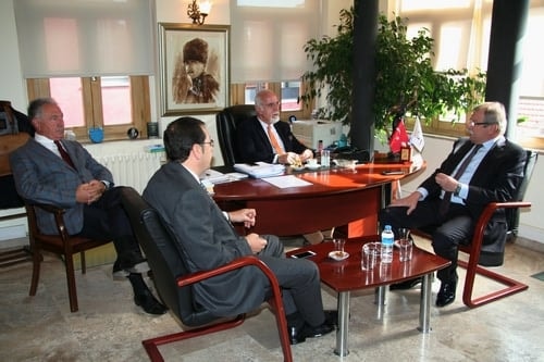 İbb Grup Başkan Vekili Ertuğrul Gülsever Ve Grup Üyeleri Baromuzu Ziyaret Etti