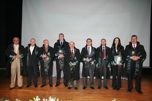 Mesleklerinde 25, 30, 35 Yılını Dolduran Toplam 693 Meslektaşımıza Plaket Verildi
 - 47