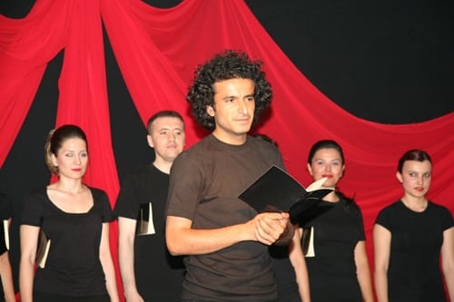 İstanbul Üzerine Şiirli Bir Oyun Denemesi - 17