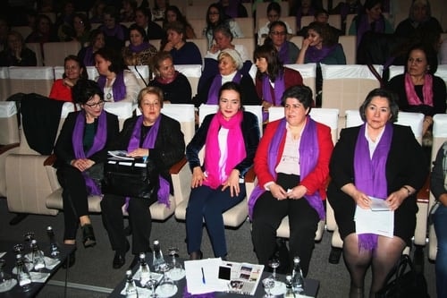 2015 Türkiye’Sinde Kadın
 - 1