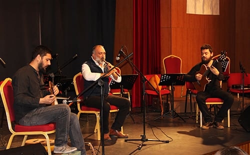 Türk Halk Müziği Topluluğu Konser Verdi
 - 2