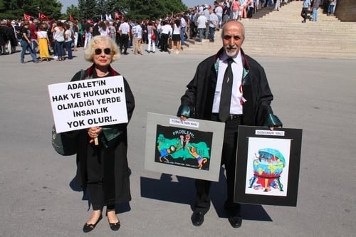 Yeni Adli Yıl Görkemli Bir Alternatif Açılış Töreniyle Başladı
 - 70