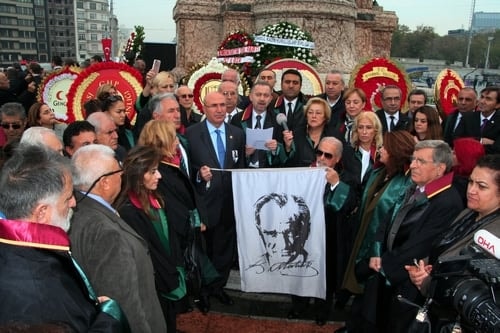 Aramızdan Ayrılışının 77. Yılında Atamızı Saygı Ve Minnetle Andık 
 - 83