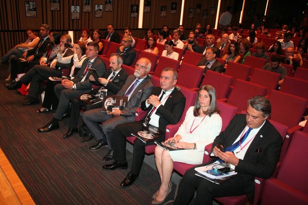 Uluslararası Konferans: ‘Ayın Karanlık Yüzü’ - 11