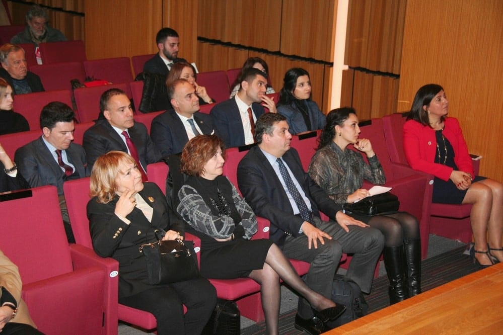 İnsan Hakları Odağında Hukuk Güvenliği - 23