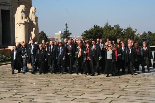 İstanbul Barosu Heyeti Anıtkabir’De Ata’Nın Huzurunda

 - 4