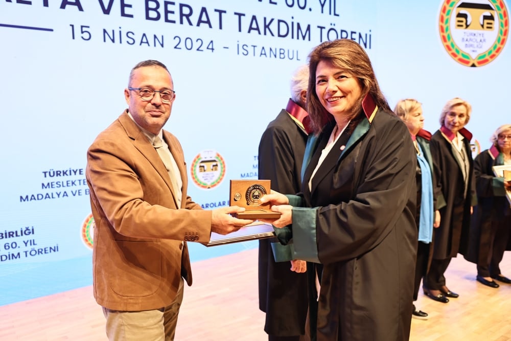 Meslekte 40, 50 ve 60 Yılını Dolduran Meslektaşlarımıza Plaket Verildi - 42