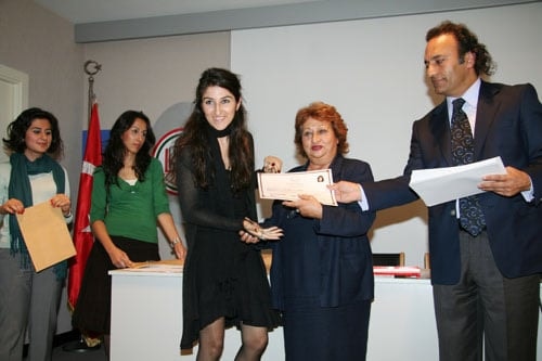 Hukuk İngilizcesi Yaz Derslerine Katılanlara Katılım Belgeleri Verildi - 9