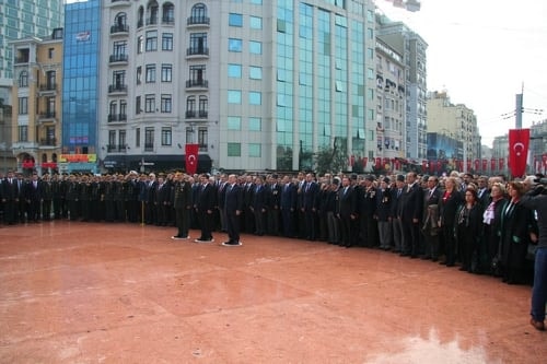 Ulu Önder Atatürk’Ü Saygı, Minnet Ve Şükranla Andık

 - 28
