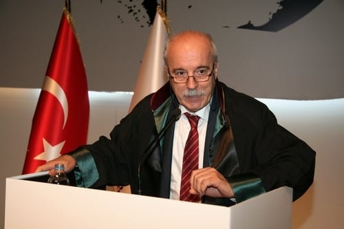 Ümit Kocasakal İstanbul Barosu Başkanlığına Yeniden Seçildi 

 - 165