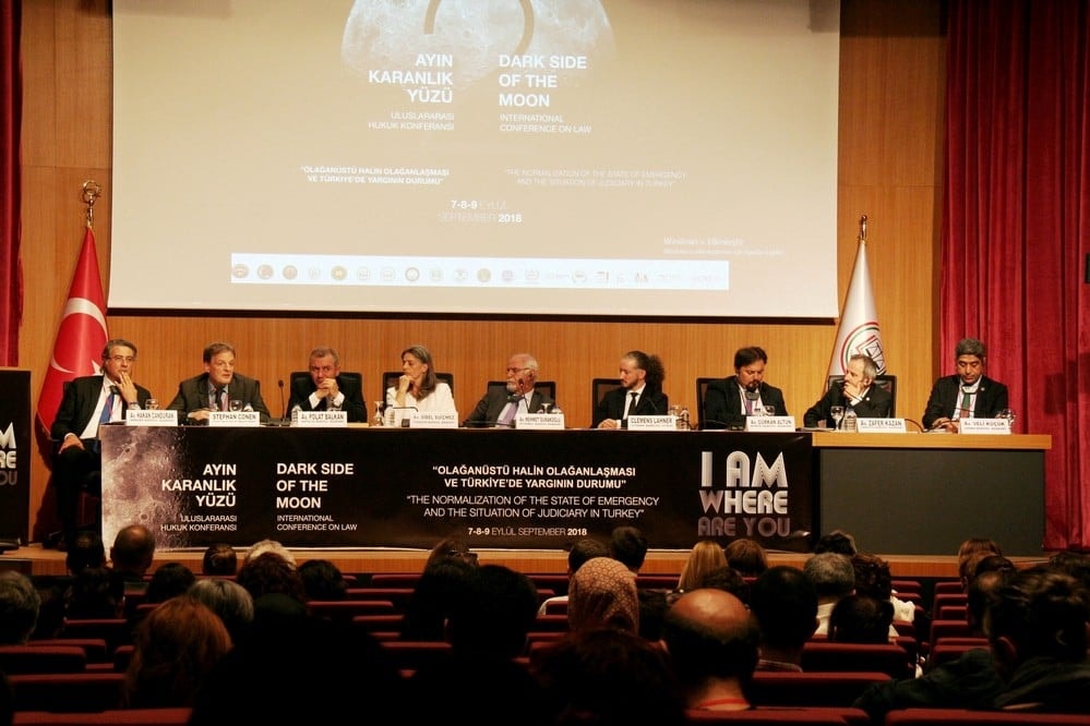 Uluslararası Konferans: ‘Ayın Karanlık Yüzü’ - 112