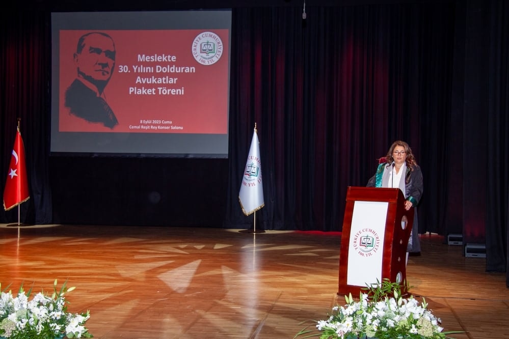 Meslekte 25, 30 ve 35 Yılını Dolduran Meslektaşlarımıza Plaket Verildi - 31