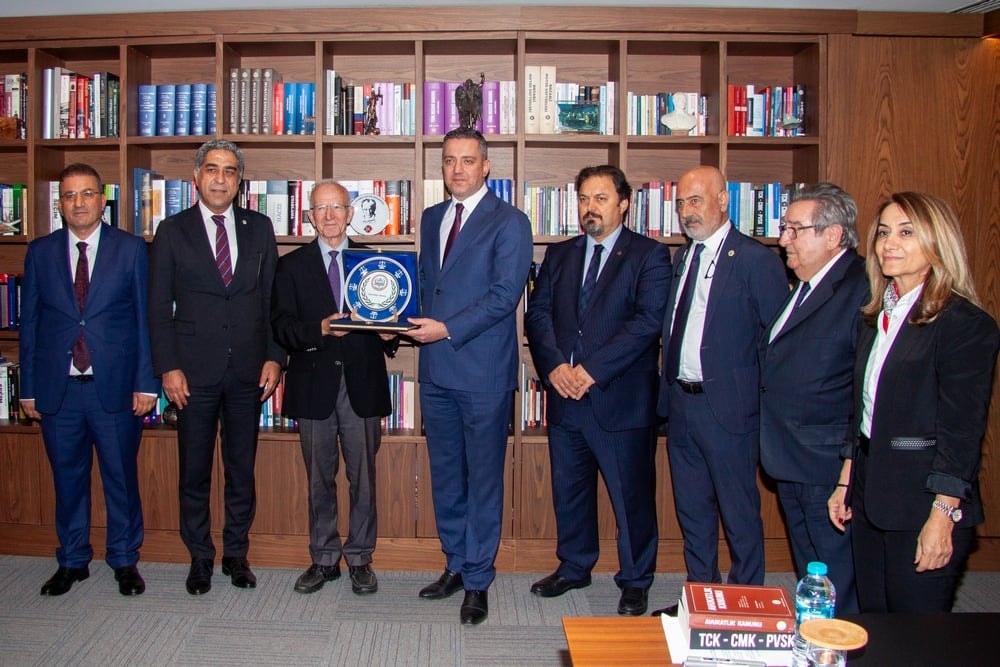 TBB Başkanı Av. R. Erinç Sağkan ve Heyetinden İstanbul Barosu’nun Yeni Yönetimine Tebrik Ziyareti - 1
