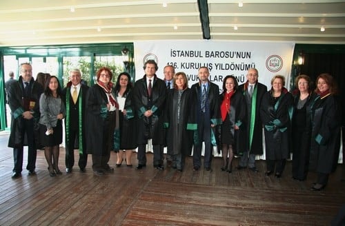 Hukuk Devleti Tesis Edilene, Yargı Bağımsız Olana Kadar, Bedeli Ve Pahası Ne Olursa Olsun Bu Mücadeleyi Birlikte Sürdüreceğiz - 364