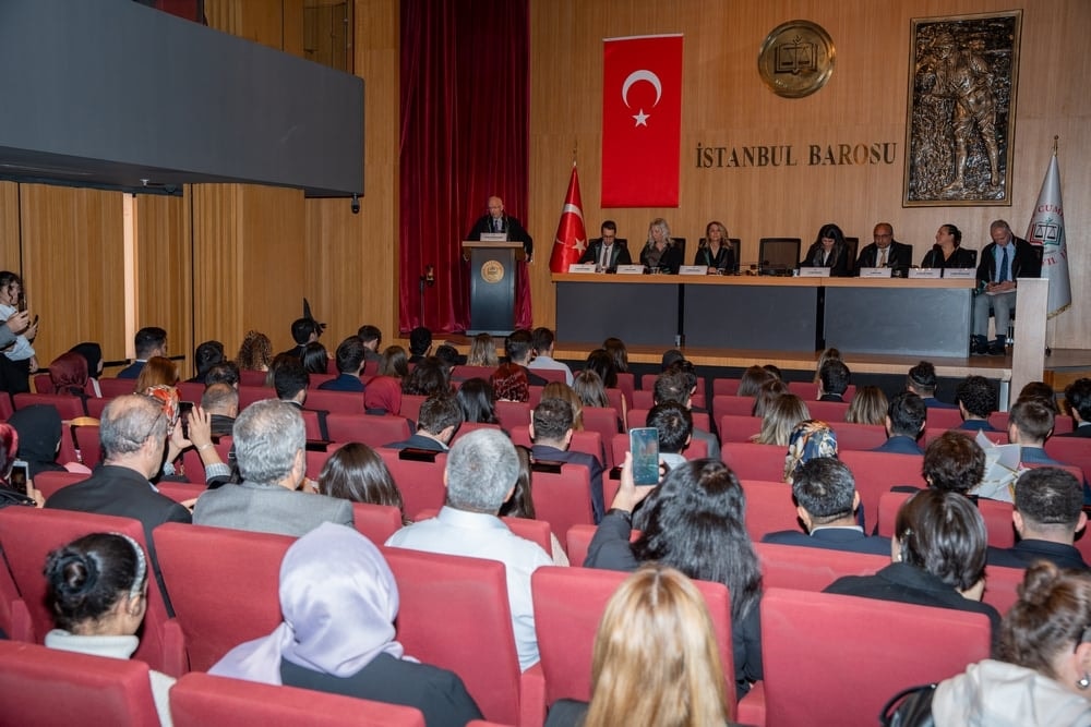 İstanbul Barosu Başkanı Av. Prof. Dr. İbrahim Kaboğlu ve Yönetim Kurulunun İlk Ruhsat Töreni - 1