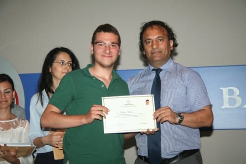 26. Dönem Hukuk İngilizcesi Ve Terminolojisi Derslerini Tamamlayanlara Katılım Belgeleri Verildi  - 24