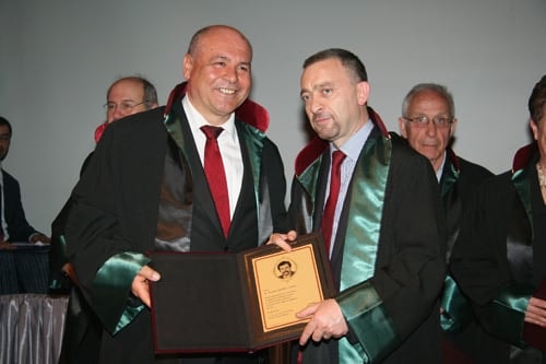 Mesleklerinde 25, 30, 35 Yılını Dolduran Toplam 693 Meslektaşımıza Plaket Verildi
 - 121