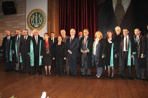 İstanbul Barosu 132. Kuruluş Yıldönümü Ve 
5 Nisan Avukatlar Günü
Etkinliklerle Kutlanmaya Başlandı - 27