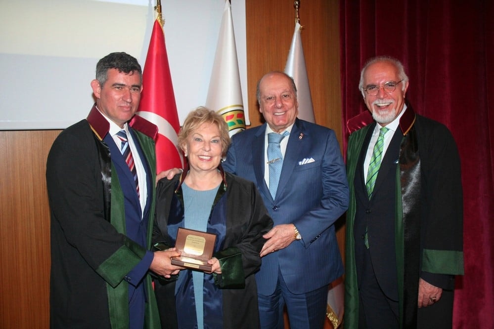 Meslekte 40, 50, 60 Yılını Dolduran 467 Meslektaşlarımıza Madalya Verildi - 105