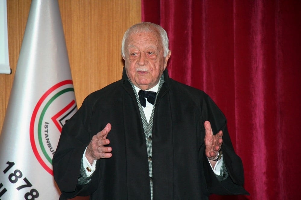 Geçmişten Geleceğe Avukatlık - 37