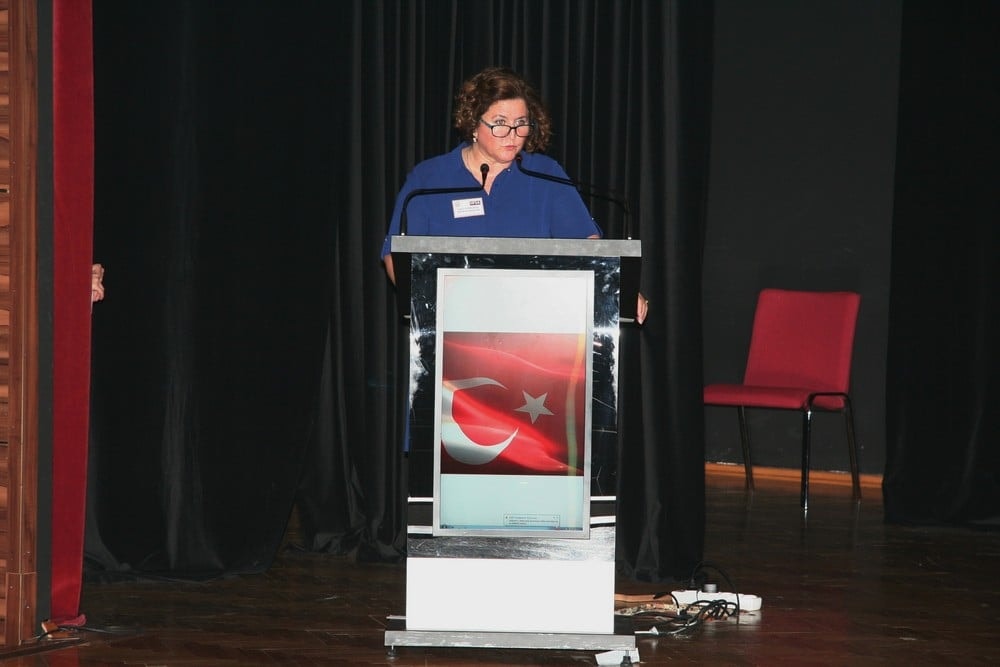 Hukuka Felsefi ve Sosyolojik Bakışlar VIII - 11