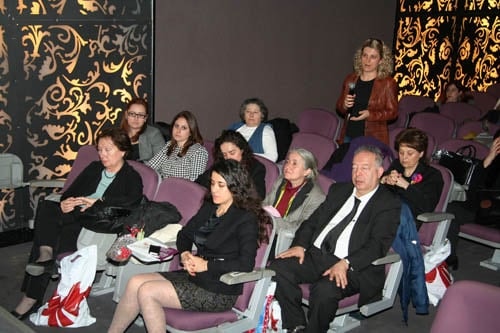 Kadına Şiddet Durmak Bilmiyor

 - 128