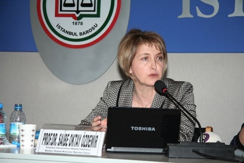 Kadın Haklarında Olumlu Ayrımcılık
Mutlaka Desteklenmelidir
 - 9