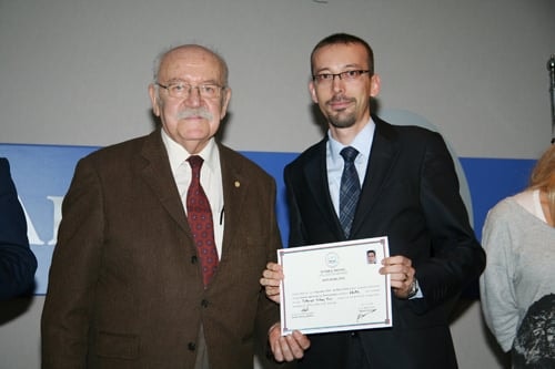 20. Dönem Hukuk İngilizcesi Ve Terminolojisi 
Derslerini Tamamlayanlara 
Katılım Belgeleri Verildi
 - 19