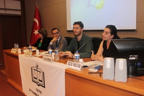 Mülteci Çocuklar
 - 8