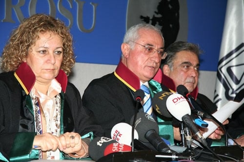 Aydın: “Ergenekon Davasının Toplumda Siyasi Amaçla Yönlendirildiği 

Kuşkusu Artmaktadır” 
 - 12