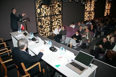 Endüstriyel Gıdalarla Sağlıklı Beslenme Şansı Yok
 - 5