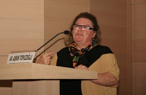 Çocuk Hapishaneleri Kapatılmalıdır

 - 3