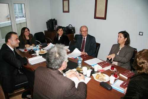 Staj Eğitim Merkezinde Nöbet Değişimi

 - 8