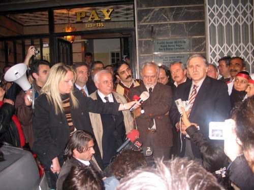 Adalet Bakanlığının Yeni Genelgesi Üzerine Avukat Behiç Aşçı Eylemine Son Verdi - 1