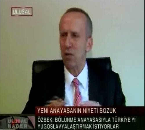 Toplumda Yeni Anayasa Talebi Yok