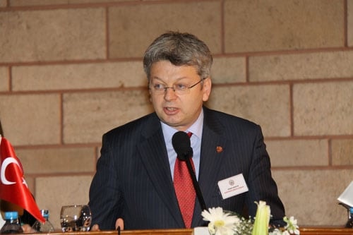 İstanbul Barosu 132. Kuruluş Yıldönümü Ve 
5 Nisan Avukatlar Günü
Etkinliklerle Kutlanmaya Başlandı - 28