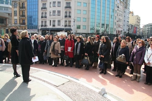 Kadını Ve Erkeği Eşit Bir Türkiye Çağdaştır

 - 17