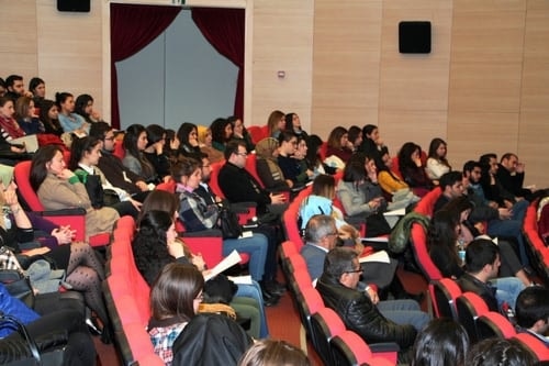 Avukatlık Stajı Mesleğin Önemine Uygun Olmaktan Uzaktır
 - 44