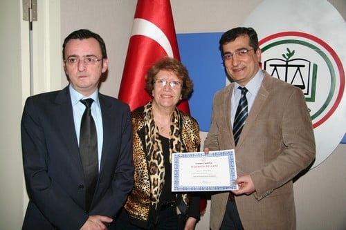 Mobbing Bir İnsan Hakları İhlalidir
 - 45