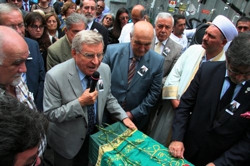 Av. Cengiz Kayıtmazer Son Yolculuğuna Uğurlandı
 - 24